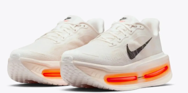 Nike Vomero Premium Running Shoes – Sail / Coconut Milk