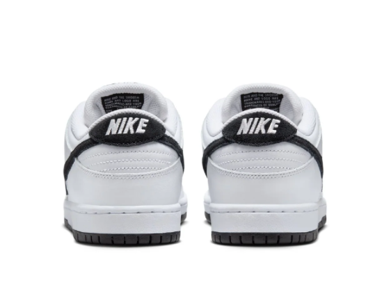 Nike SB Dunk Skateboarding Shoes