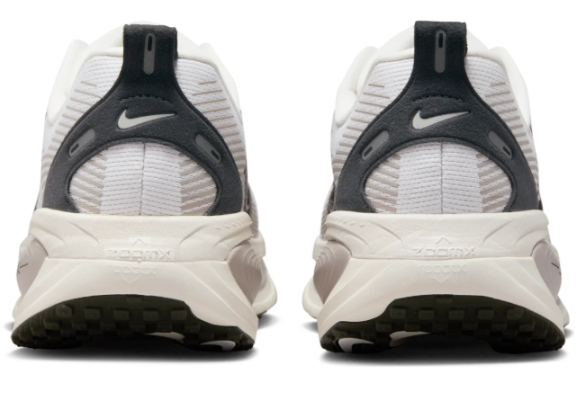 Nike Vomero 18 'Run Pack – Summit White'